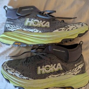 Hoka Speedgoat 6 GTX Mid